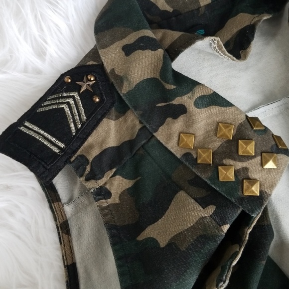Camo Army Print Vest - Picture 4 of 4